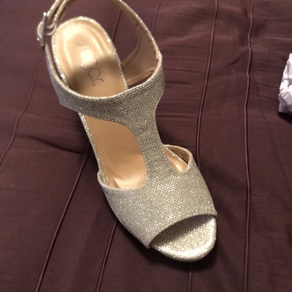 Silver bling heels - Picture 2 of 9